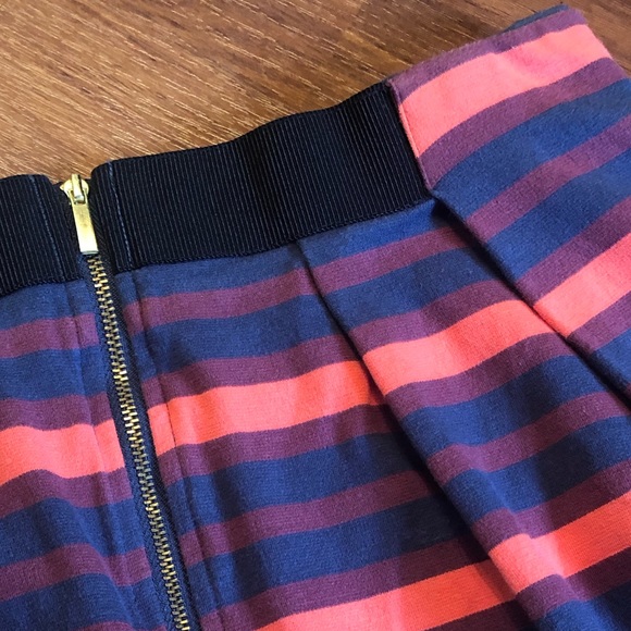 RACHEL Rachel Roy Pleaded Shirt w/zipper. Size Med - Picture 6 of 8